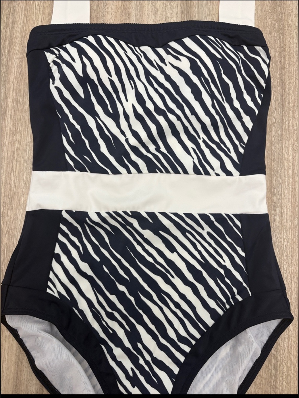 Boden Santorini Animal Print Stripe One Piece Halter Neck Bathing Suit Sz 2 NWT - Picture 2 of 8